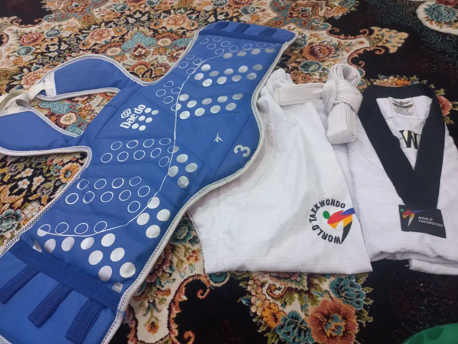 لباس تکواندو|لباس|گالیکش, |دیوار