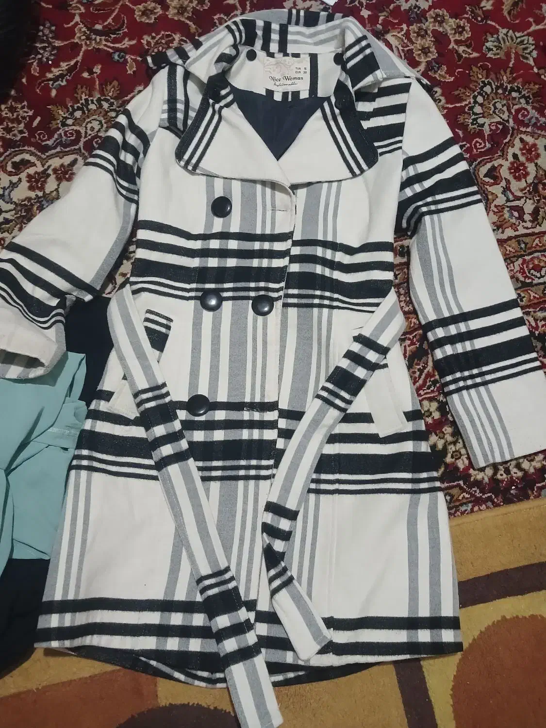 کاشپن|لباس|اصفهان, خانه اصفهان|دیوار