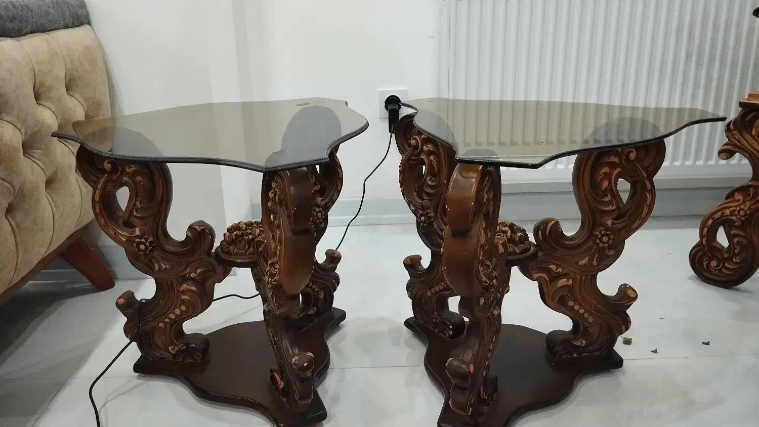 میز جلو مبلی و دوتا عسلی|مبلمان خانگی و میز عسلی|کرمان, |دیوار