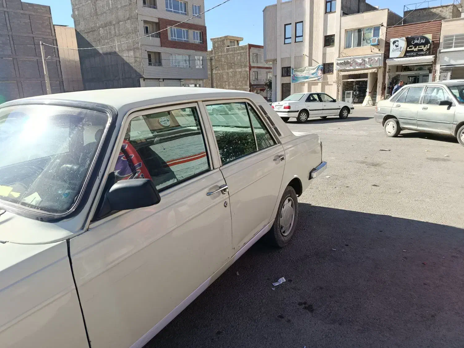 فروش پیکان مدل ۸۳. عروسکه. ملوس|خودرو سواری و وانت|سنندج, |دیوار