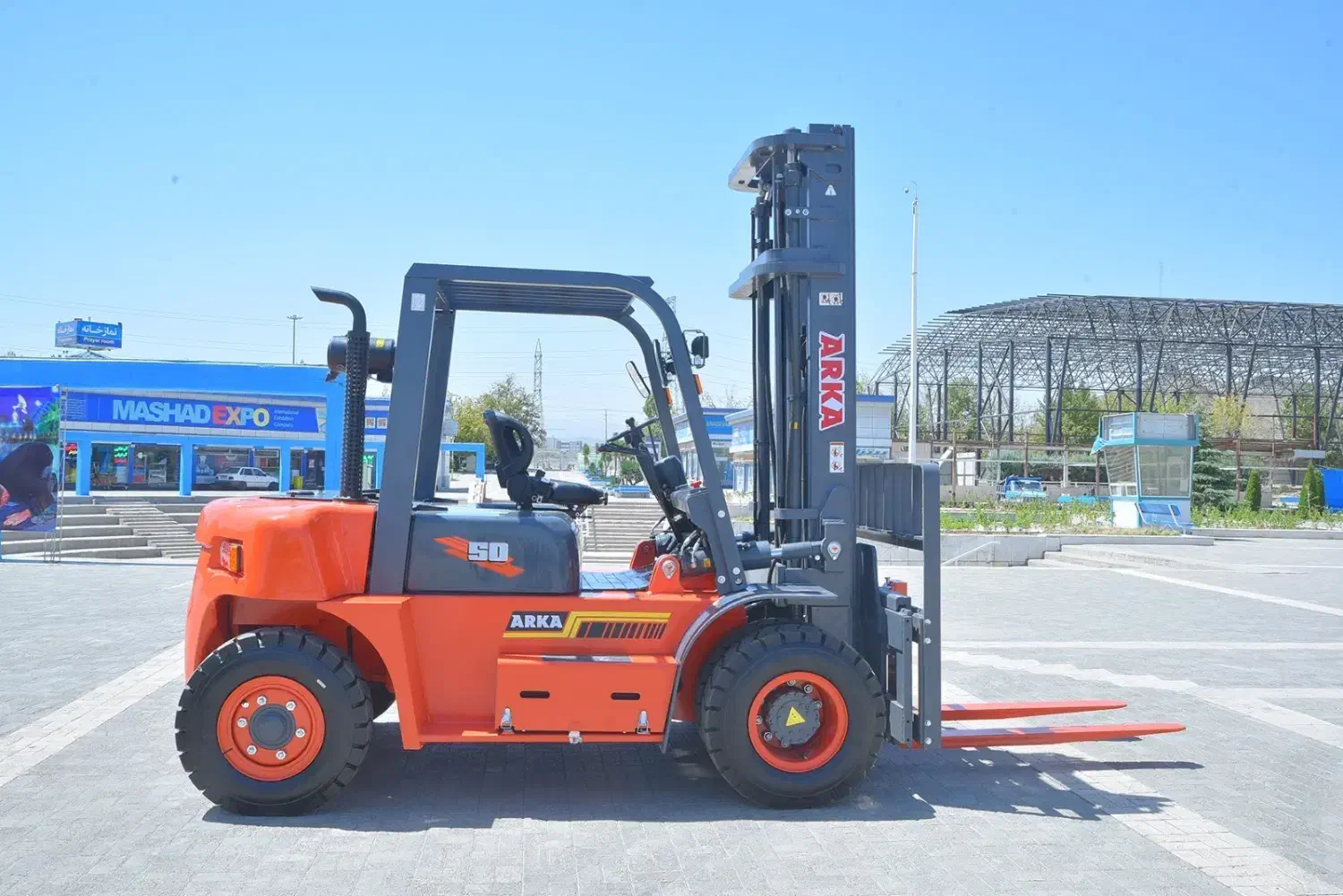 فروش لیفتراک ۳ تن ۵ تن ۷ تن دیزل|خودرو سنگین|بندر کنگان, |دیوار