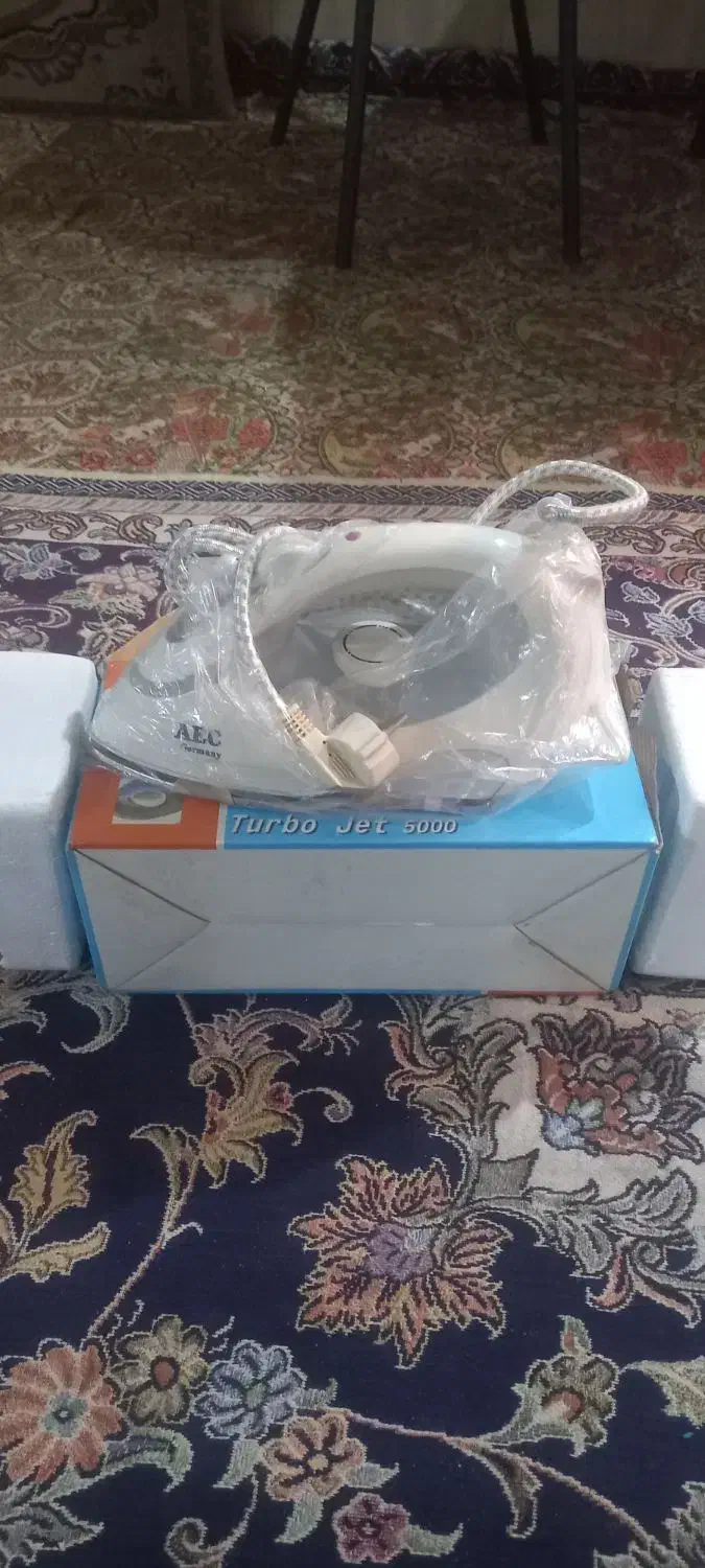 اتو صحیح وسالم مدل AEC|اتو و لوازم اتو|قرچک, باقرآباد|دیوار