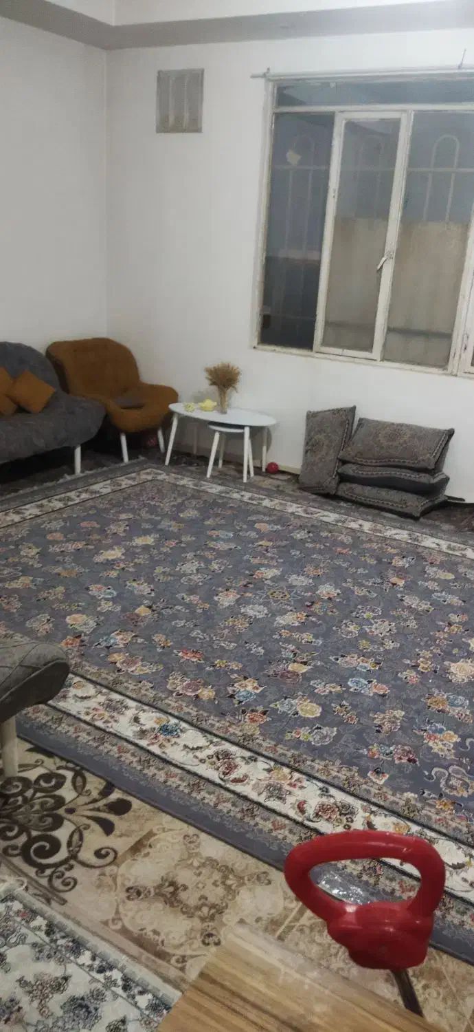 خونه باحیاط۱۱۰متر.۸۵مترخونه۲۵مترحیاط طبقه۳روی همکف|اجارهٔ آپارتمان|مشهد, شهید قربانی|دیوار