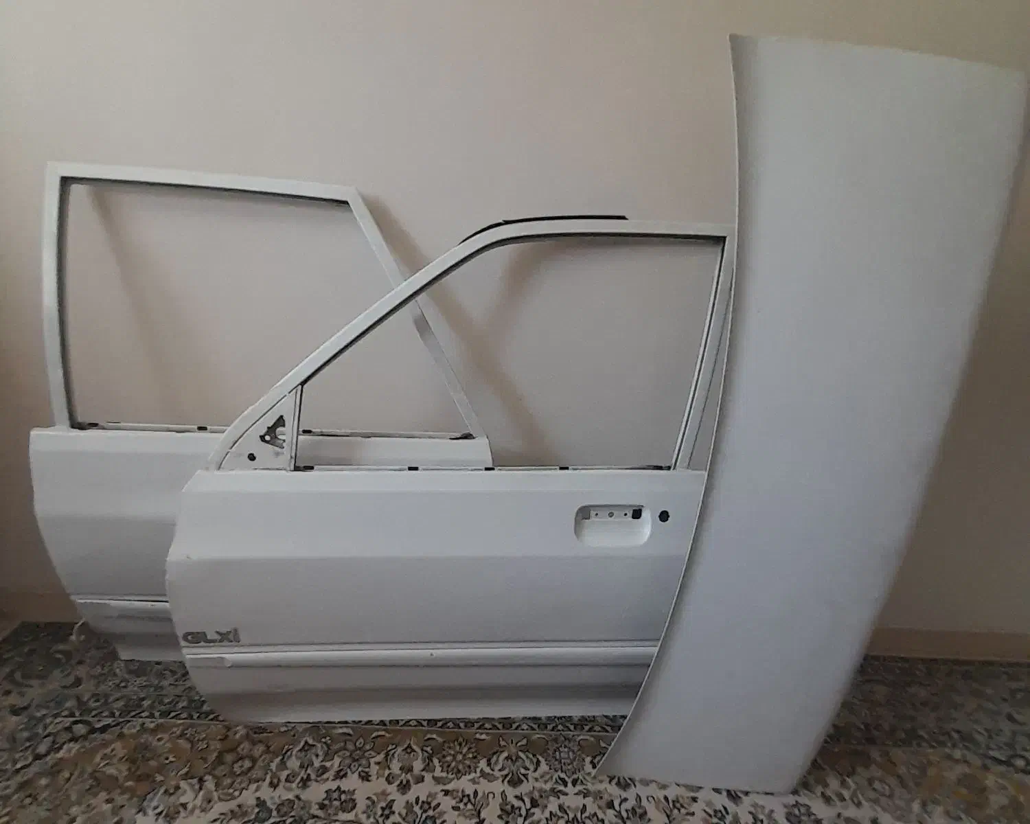 دودر سمت راننده رنگ فابریک بایک در صندق عقب|قطعات یدکی و لوازم جانبی|فولادشهر, B6|دیوار