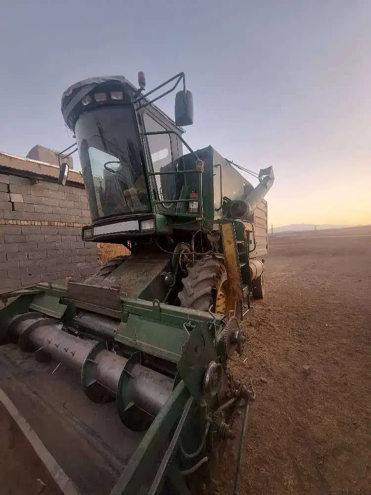 فروش کمباین ۸۳ عالی،روشن کن و پول درو کن|خودرو سنگین|مهاجران, |دیوار