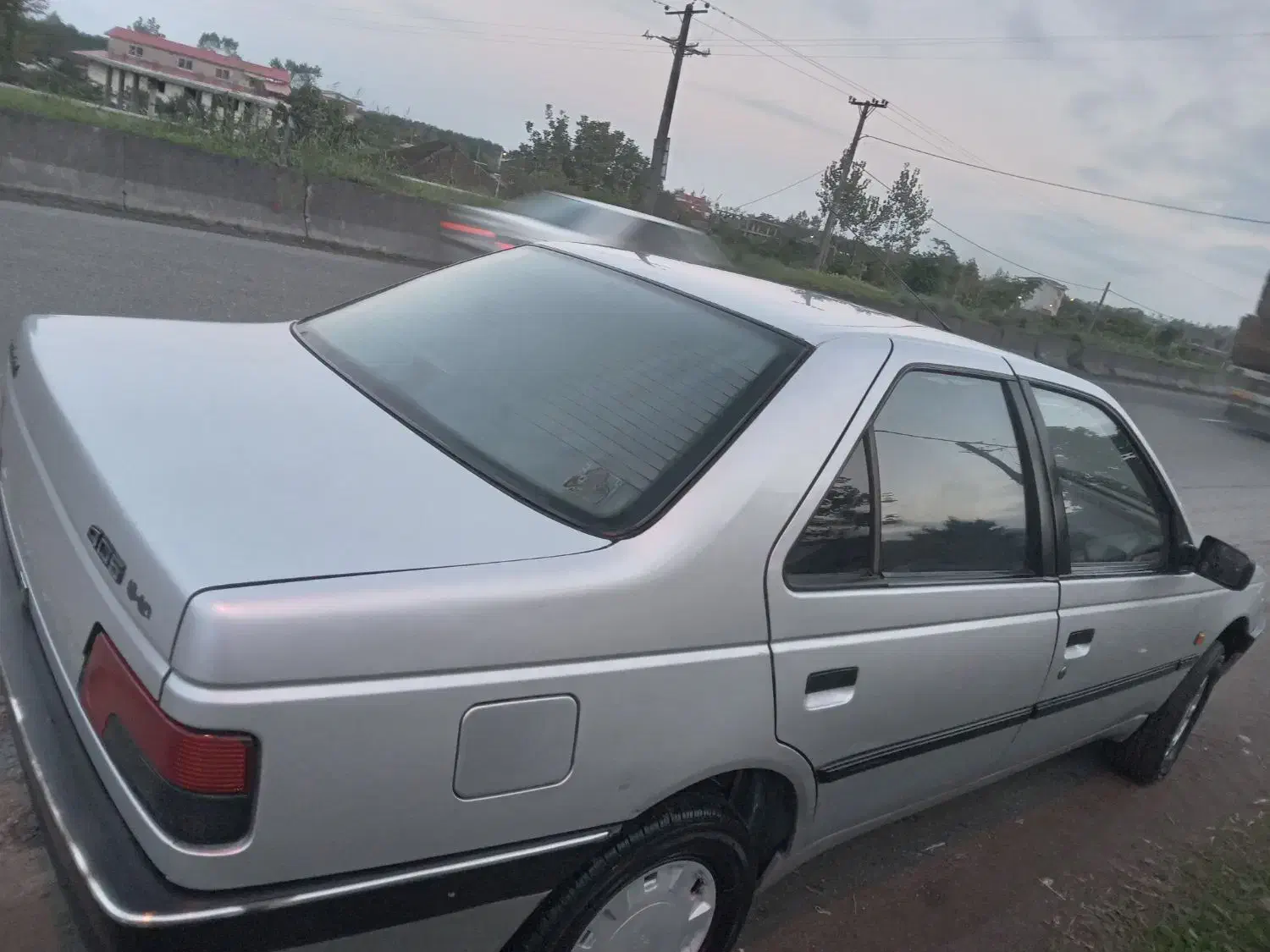 پژو ۴۰۵ جی ال ایکس مدل ۹۰|خودرو سواری و وانت|تالش, هشتپر|دیوار