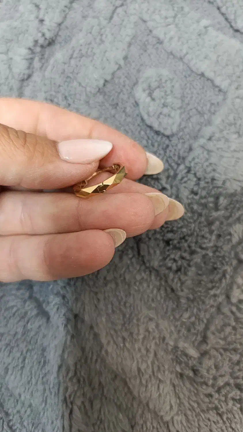 گمشده|جواهرات|فسا, |دیوار