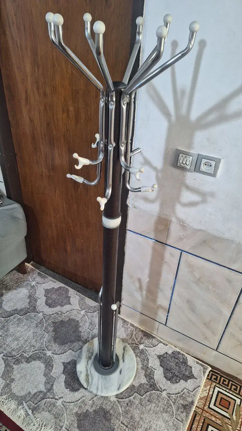 رخت آویز درحدنو|بندرخت و رخت‌آویز|مرودشت, بیست متری بیمارستان|دیوار