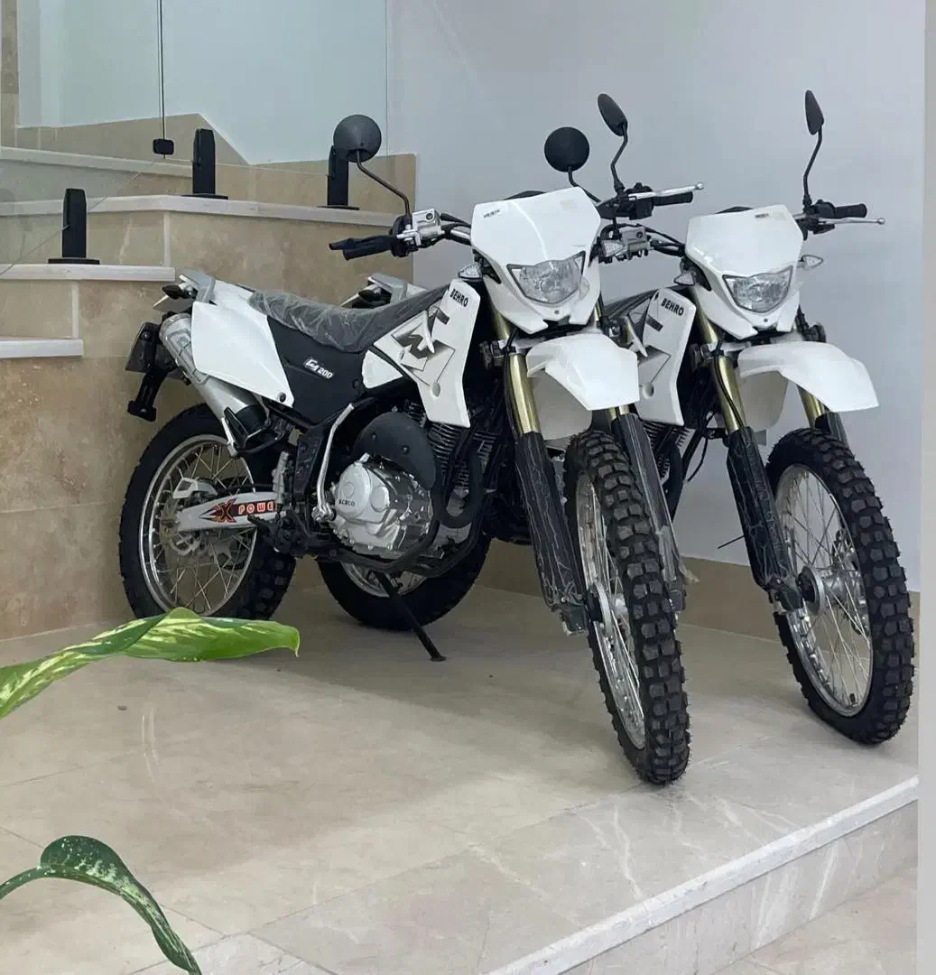 ۲ دستگاه موتور تریل۲۰۰ انژکتور صفرکیلومترخشک خشک|موتورسیکلت|اردبیل, |دیوار