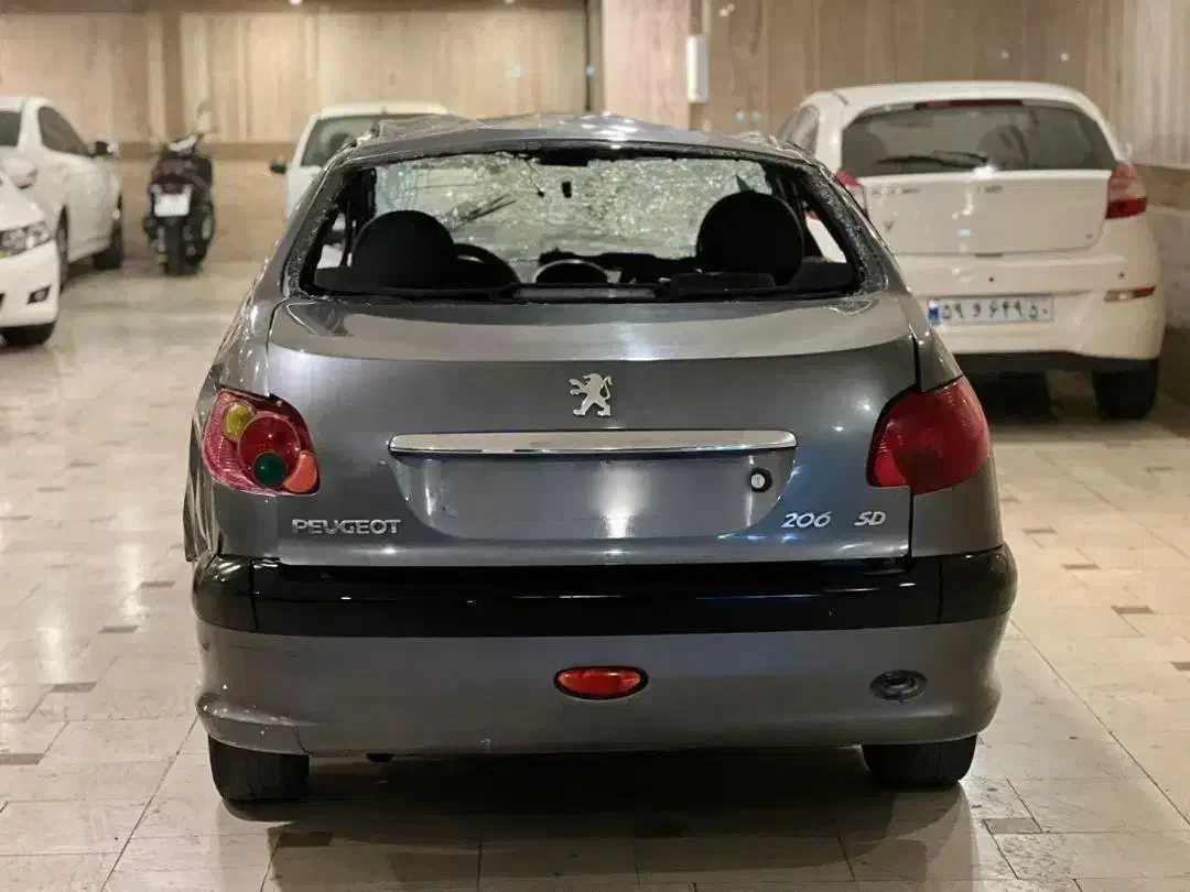 206 v8 مدل 94 تصادفی|خودرو سواری و وانت|تهران, تهرانپارس غربی|دیوار