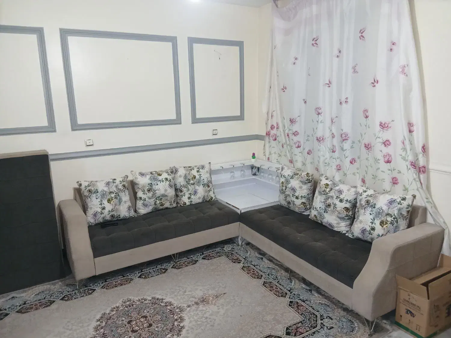 مبل ال ونوس دارای میز بار و استند تمیز ودرود نو|مبلمان خانگی و میز عسلی|تهران, امام زاده حسن|دیوار