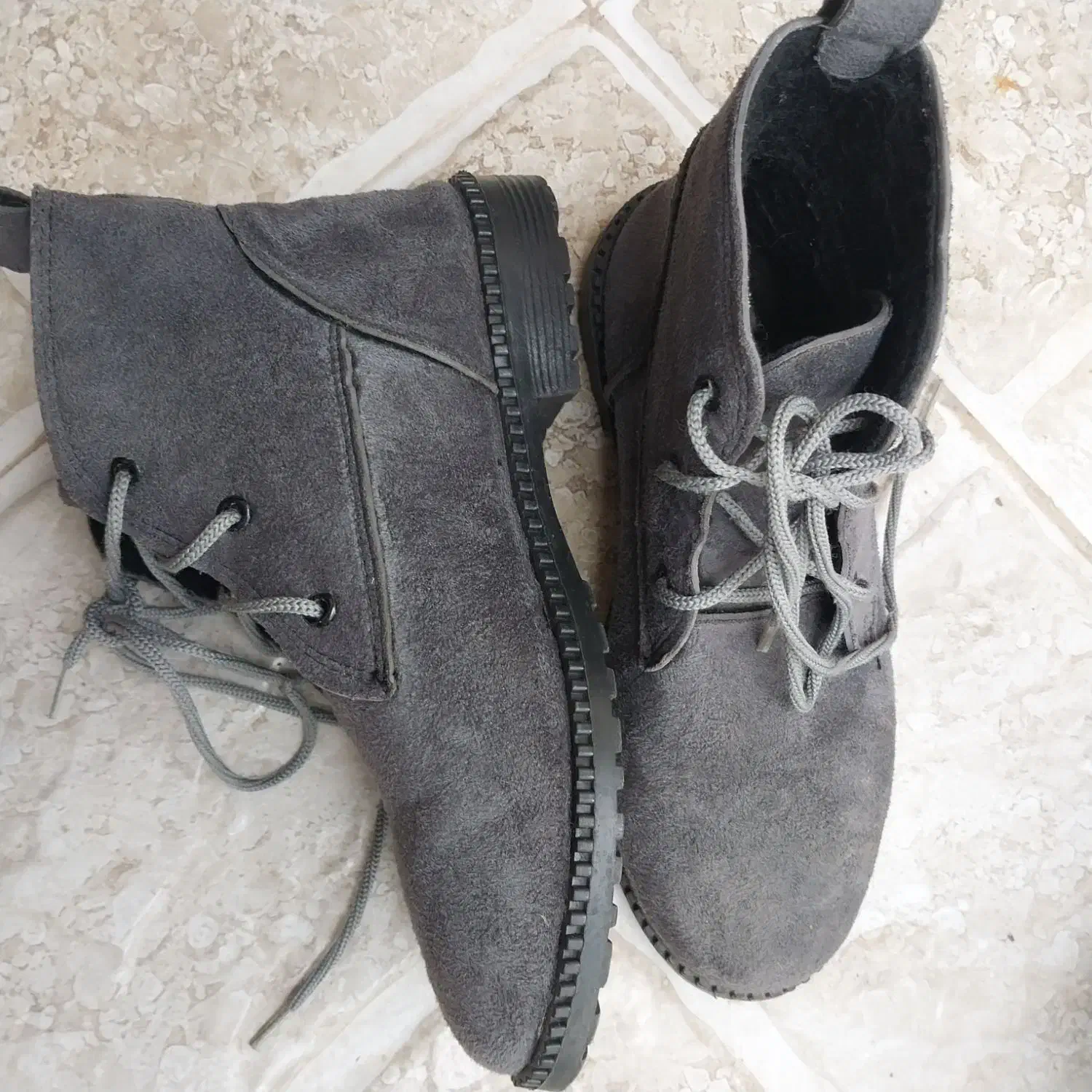 نیم بوت سایز ۳۸|کیف، کفش، کمربند|گنبد کاووس, |دیوار