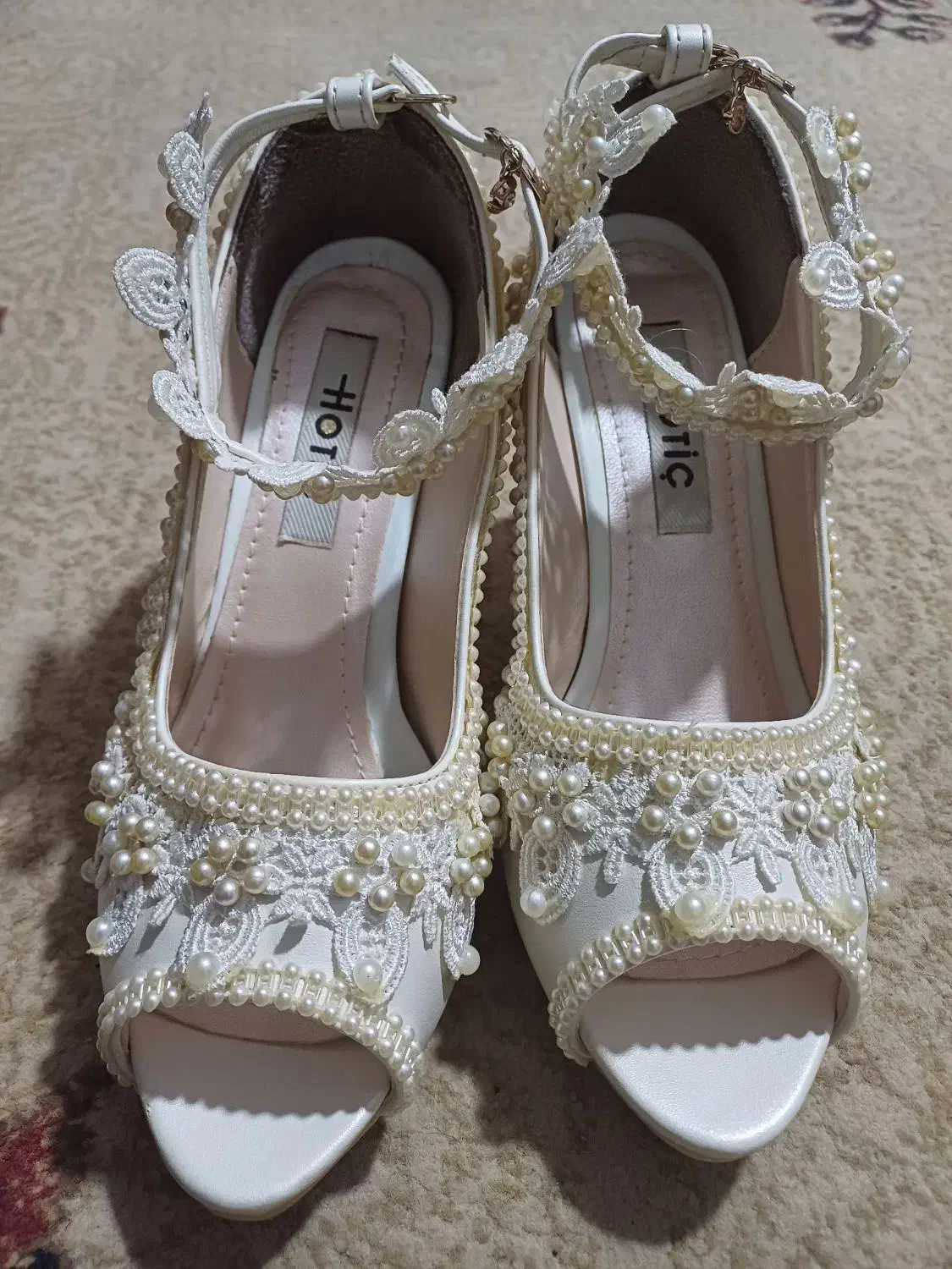 کفش مجلسی برای عروس نو|کیف، کفش، کمربند|زرندیه, |دیوار