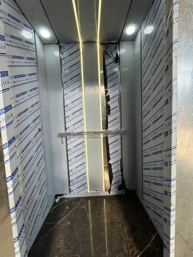 تولید کننده انواع کابین های آسانسوری|خدمات پیشه و مهارت|رشت, آزادگان|دیوار