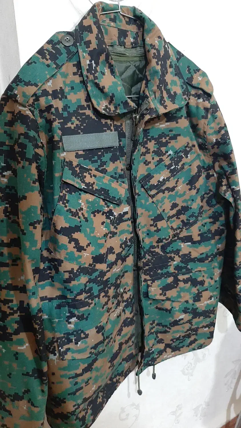 ۲ عدد اورکت پیکسلی|لباس|رشت, شهرک آیت الله منتظری|دیوار