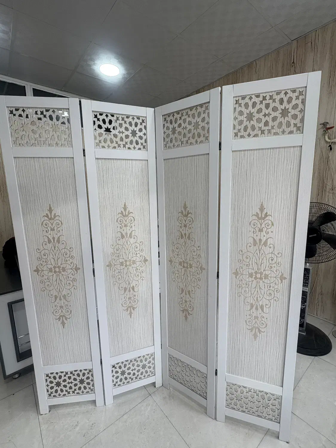 پارتیشن در حد نو|دفتر کار|بیجار, |دیوار