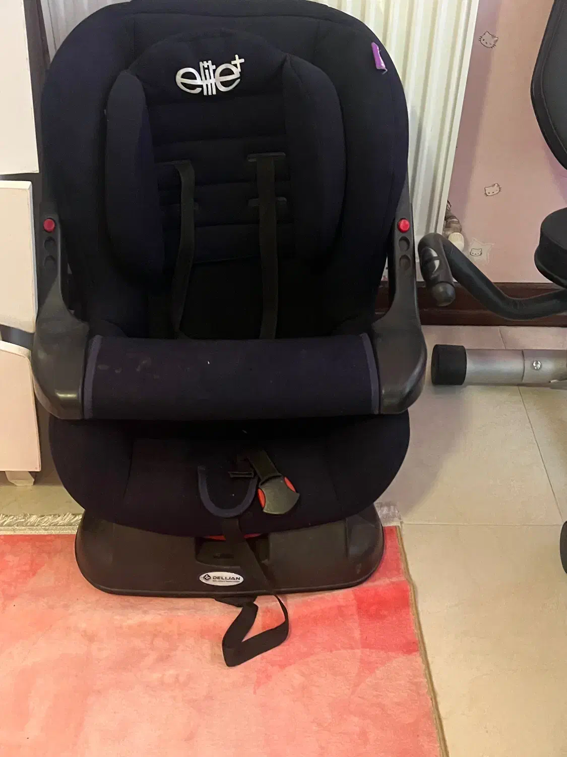 صندلی ماشین درحد نو|کالسکه و لوازم جانبی|شیراز, شهرک مفتح|دیوار