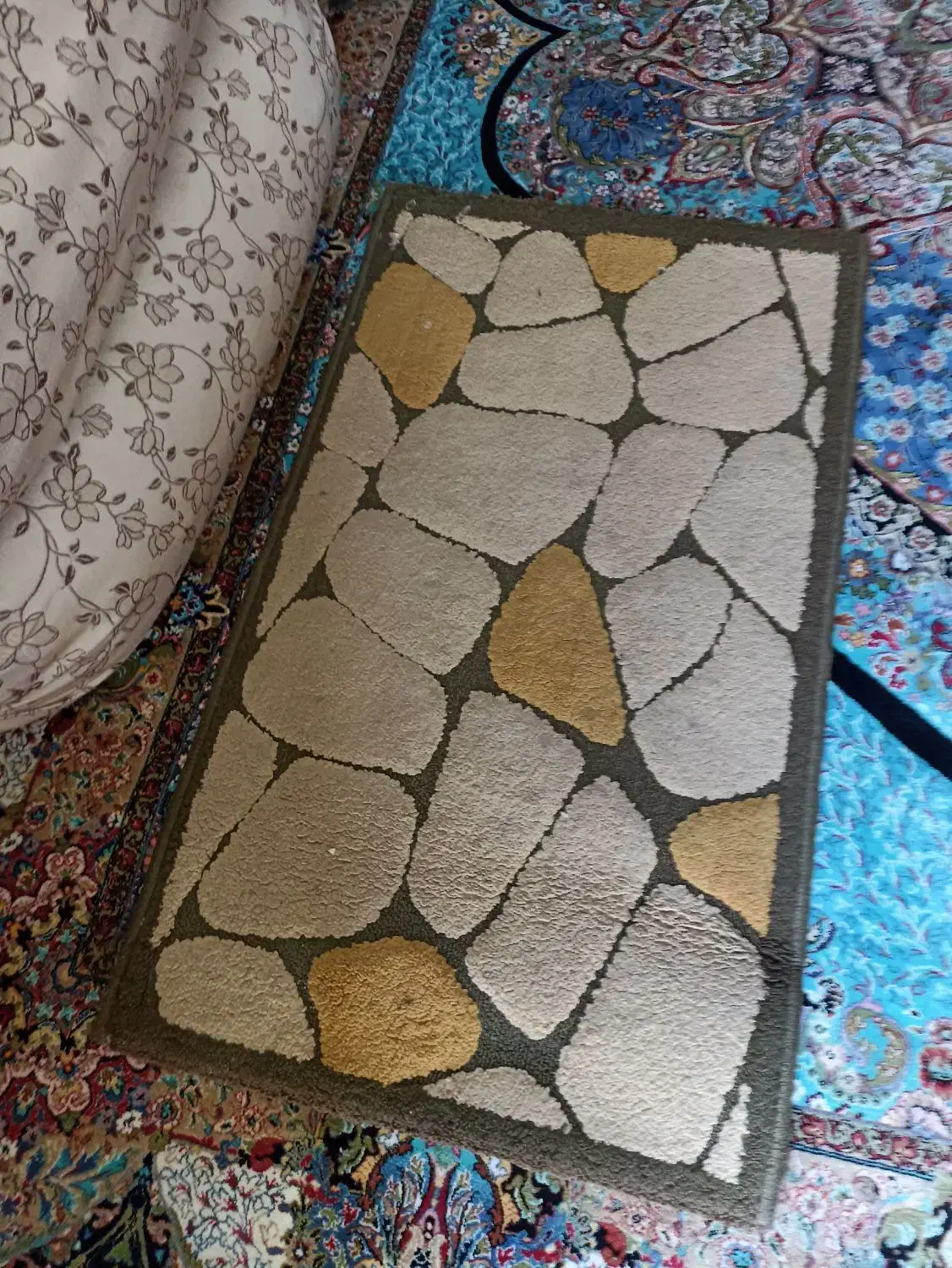 سه عدد پادری|پادری|کنارک, |دیوار