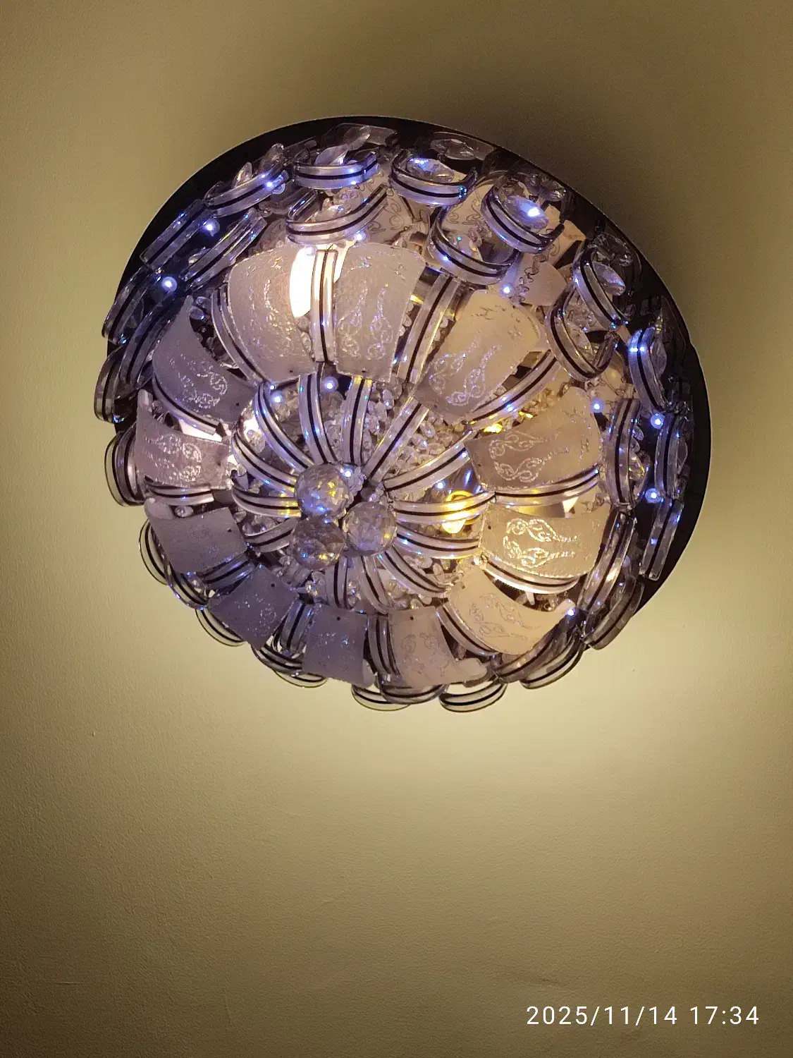 لوستر سقفی|لوستر و چراغ آویز|پردیس, فاز ۱|دیوار