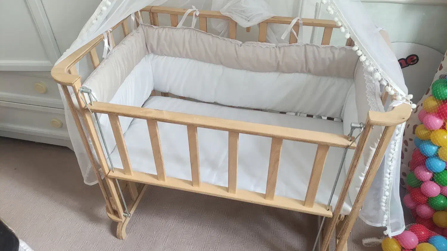 تخت کنارمادر|تخت و صندلی بچه|میانه, |دیوار