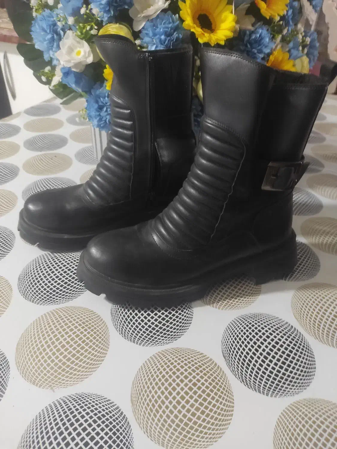 بوت|کیف، کفش، کمربند|اصفهان, ستار|دیوار