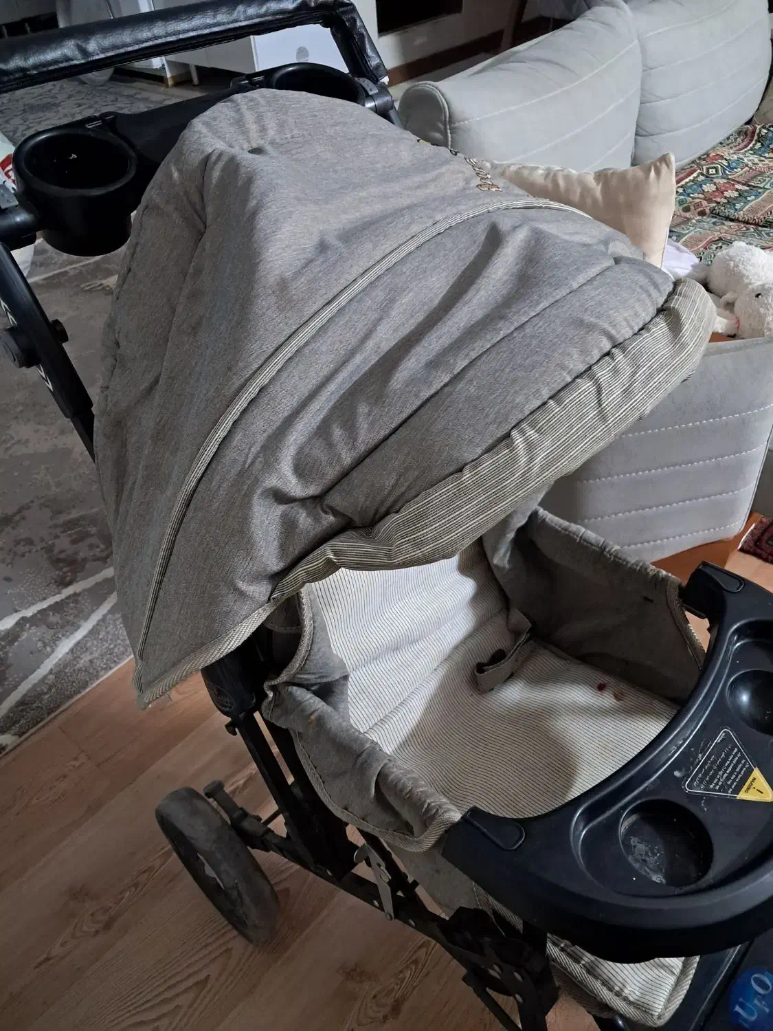 کالسکه و کریر دلیجان و رورئک|کالسکه و لوازم جانبی|شاهینشهر, فردوسی|دیوار