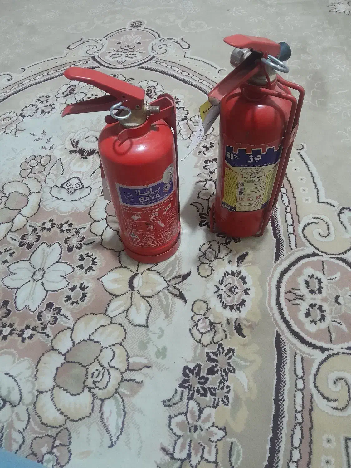 دوعدد کپسول آتش نشانی مخصوص ماشین|ابزارآلات|ابریشم, |دیوار