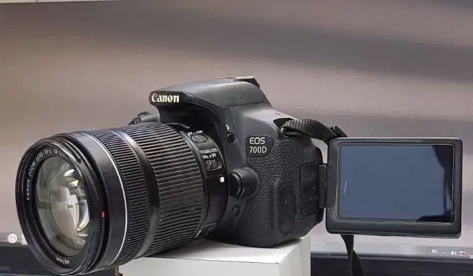 دوربین canon 700d|دوربین عکاسی و فیلمبرداری|اصفهان, کوجان|دیوار