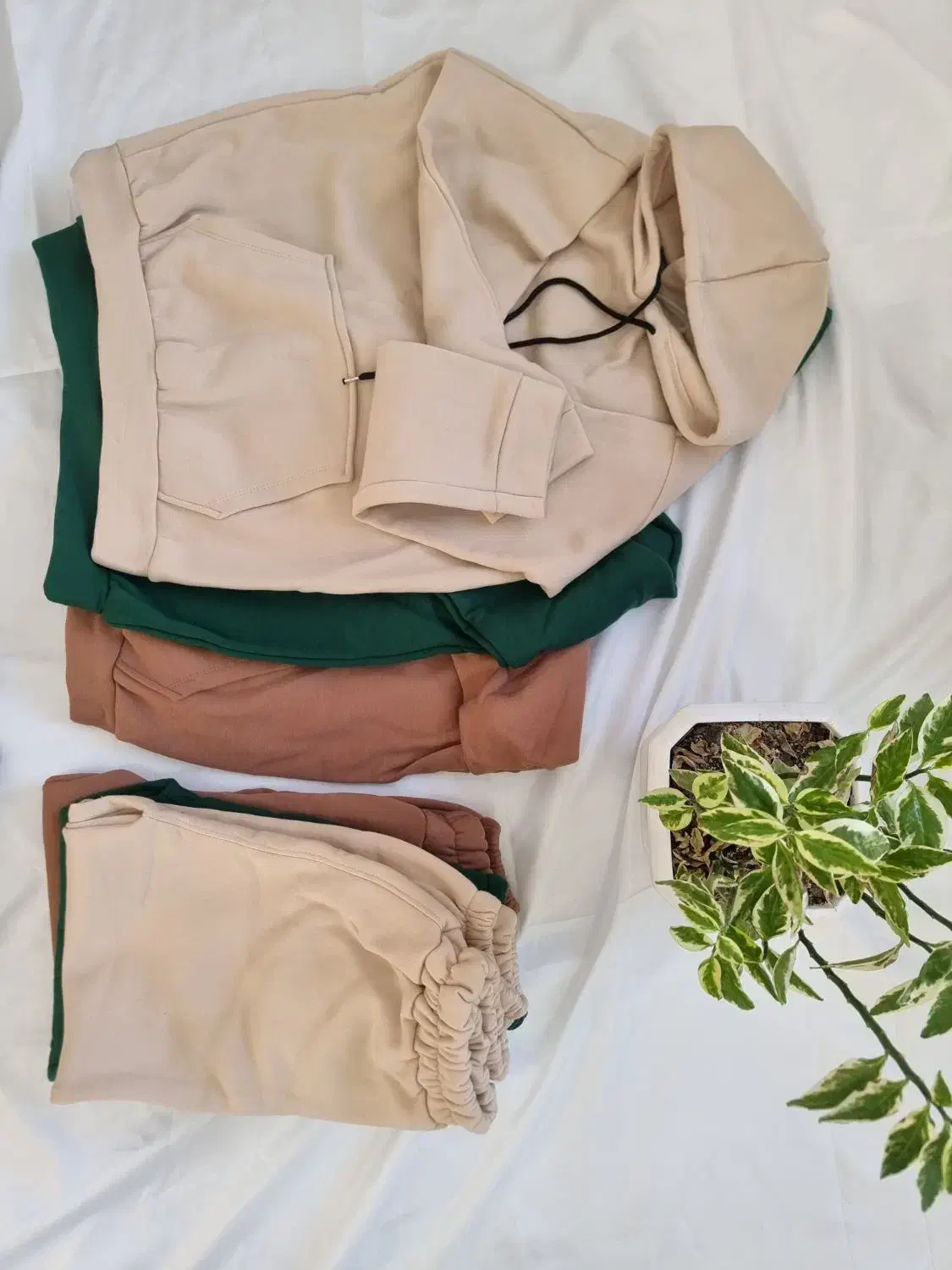 اقلام زیر یکجا بفروش می رسد توافقی|لباس|پیرانشهر, |دیوار