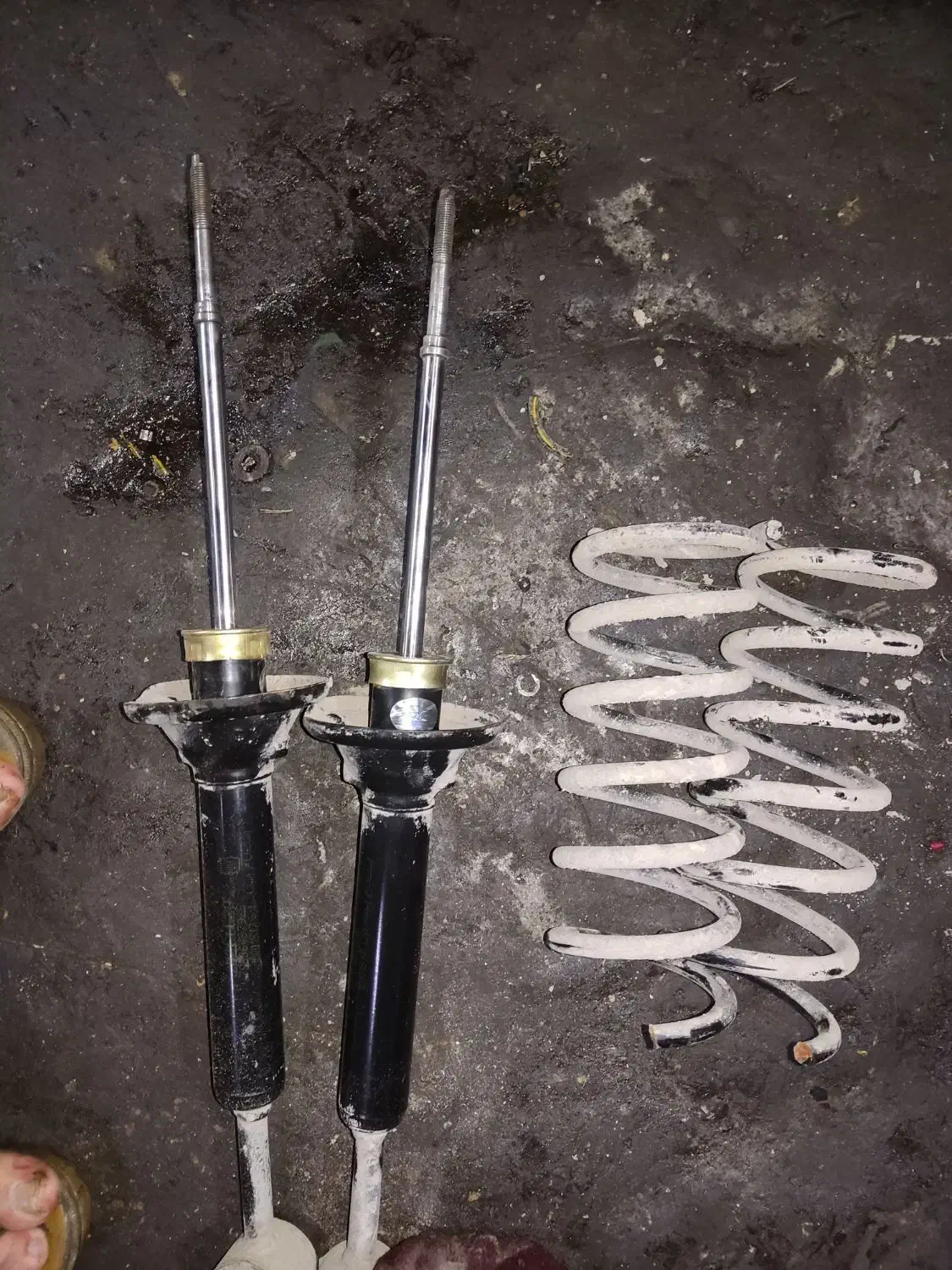 کمک با فنر پراید درحد نونو|قطعات یدکی و لوازم جانبی|اهواز, شهرک نفت|دیوار