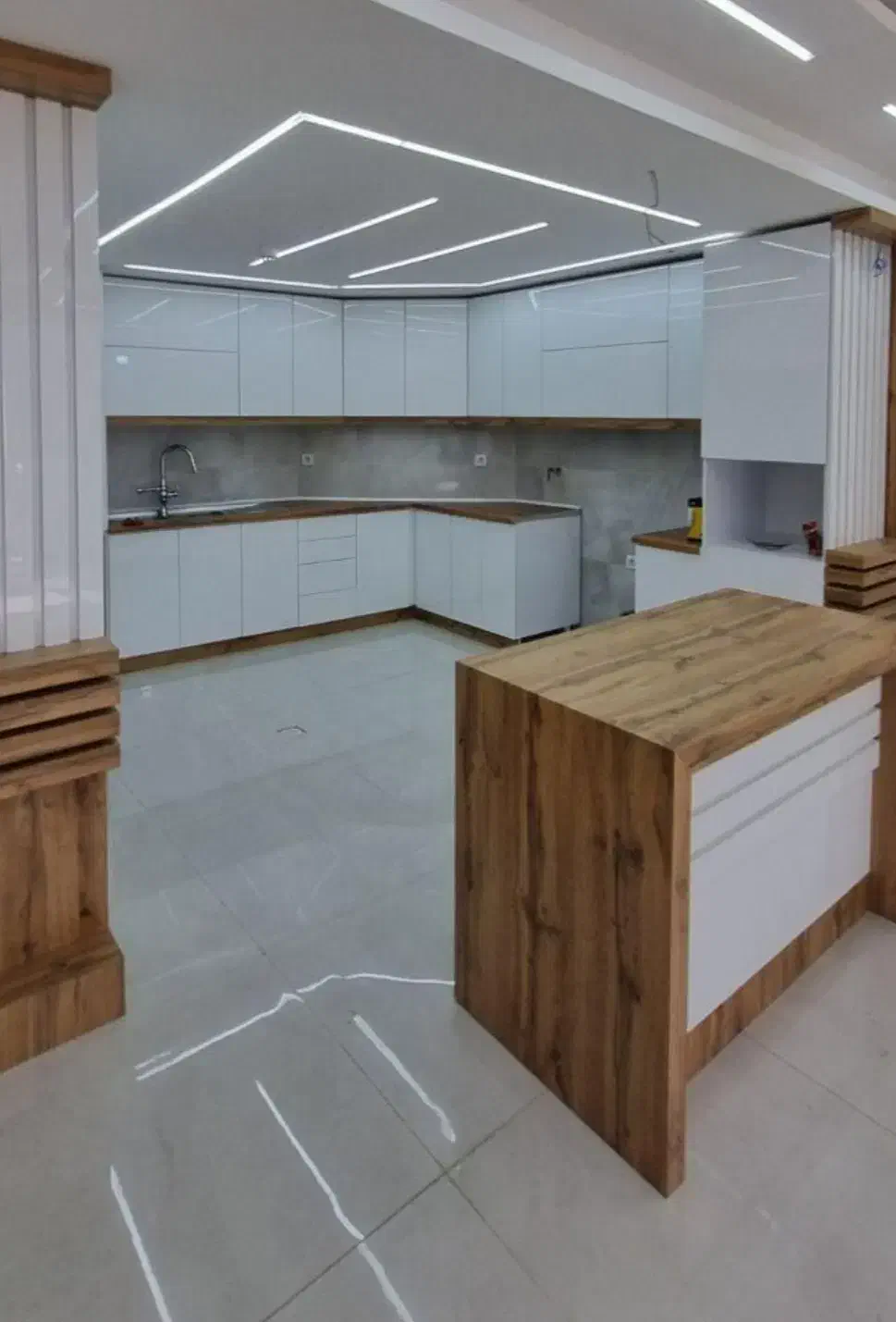 کارگاه تولیدبنی هاشمی کابینت پیش ساخته عمده کد5912|مصالح و تجهیزات ساختمان|شیراز, کوشک میدان|دیوار