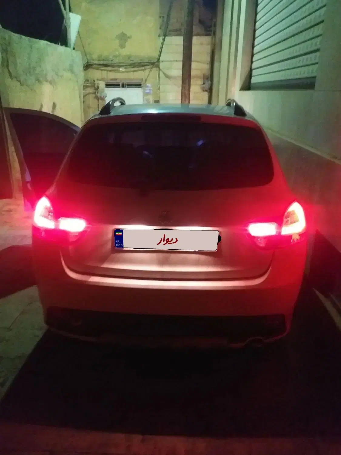 کوییک ۹۸ بی رنگ|خودرو سواری و وانت|محلات, |دیوار