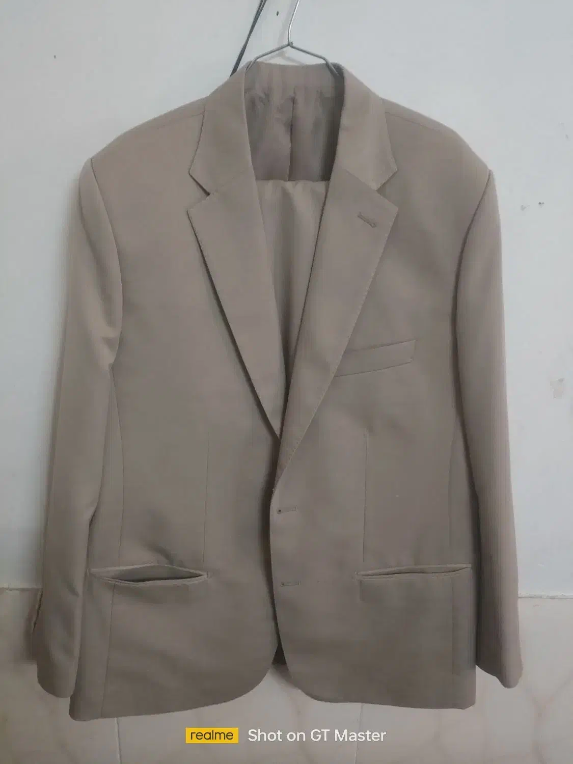 کت و شلوار کاملا نو|لباس|سبزوار, نواب صفوی|دیوار