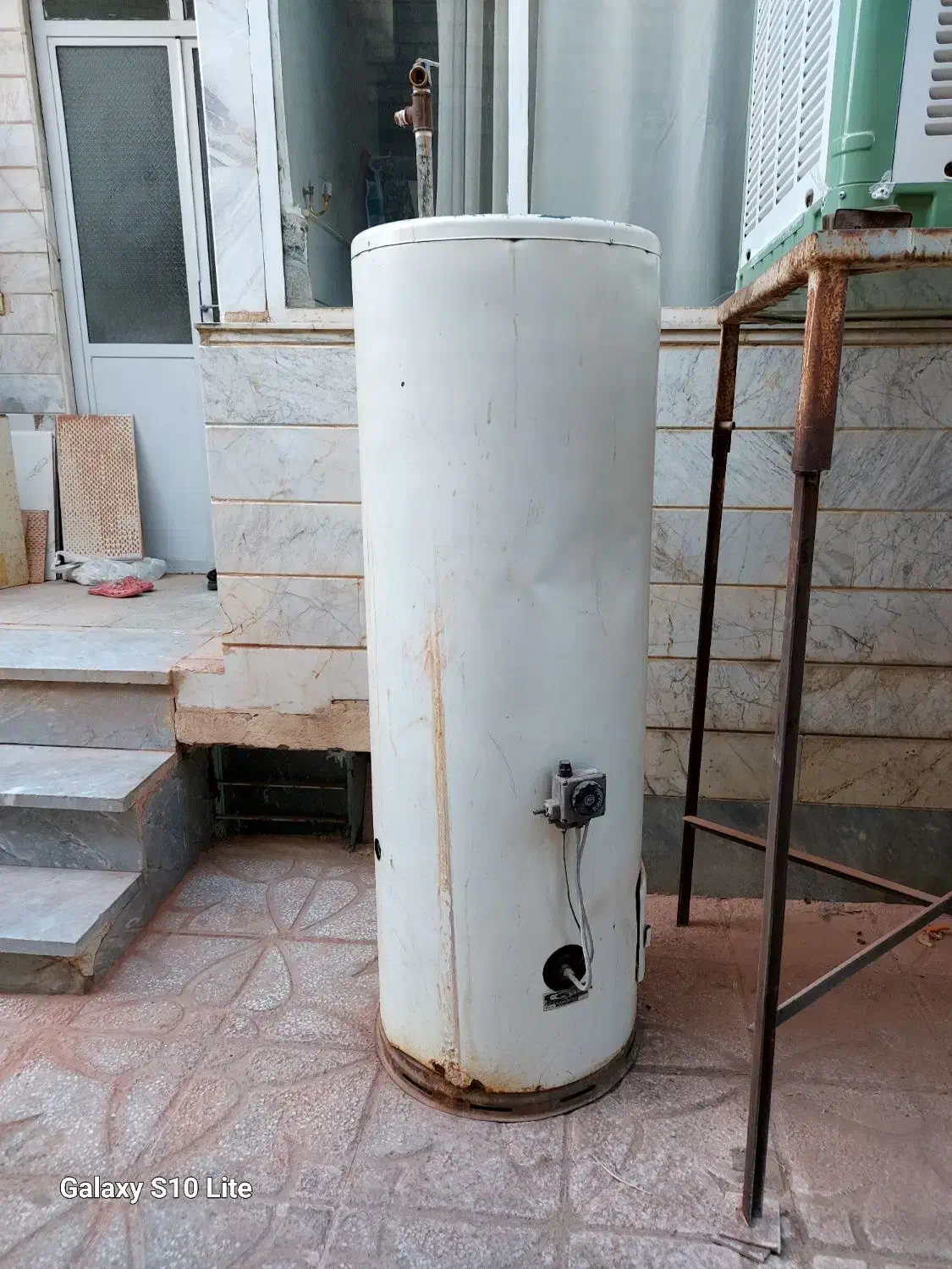 آبگرم کن ایستاده|آبگرمکن، پکیج، شوفاژ|ساوه, |دیوار