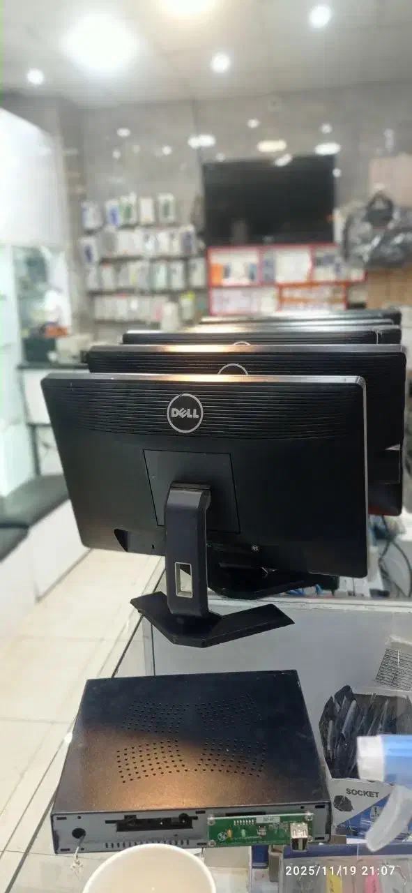 مانیتور ۱۹ اینچ dell|قطعات و لوازم جانبی رایانه|فردیس, شهرک ارم|دیوار
