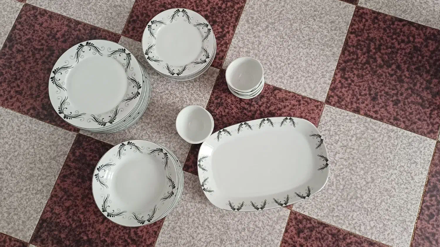 سرویس چینی ۶نفره|ظروف سرو و پذیرایی|جم, |دیوار