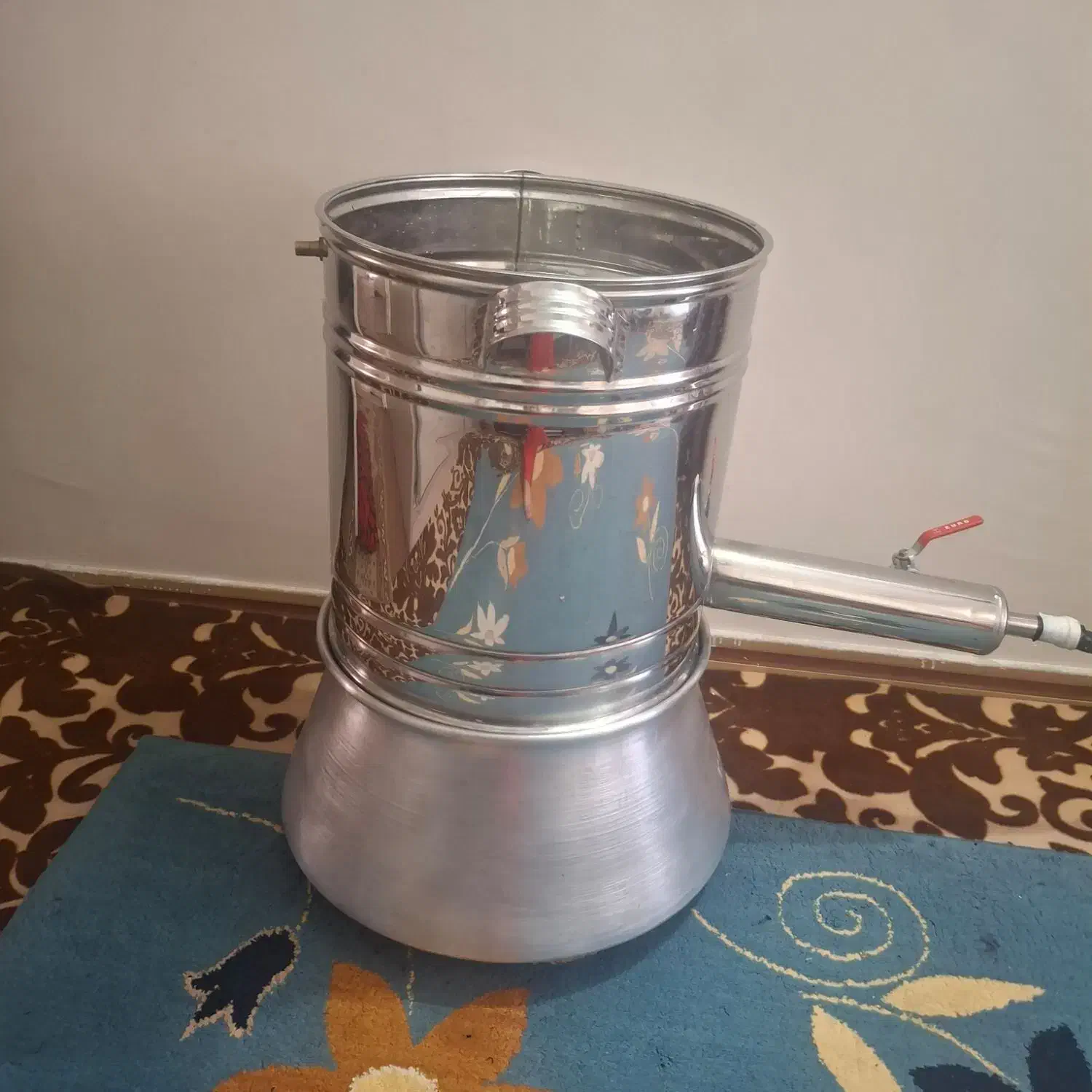 گلاب گیر ونی قازان|ظروف پخت‌وپز|سهند, |دیوار