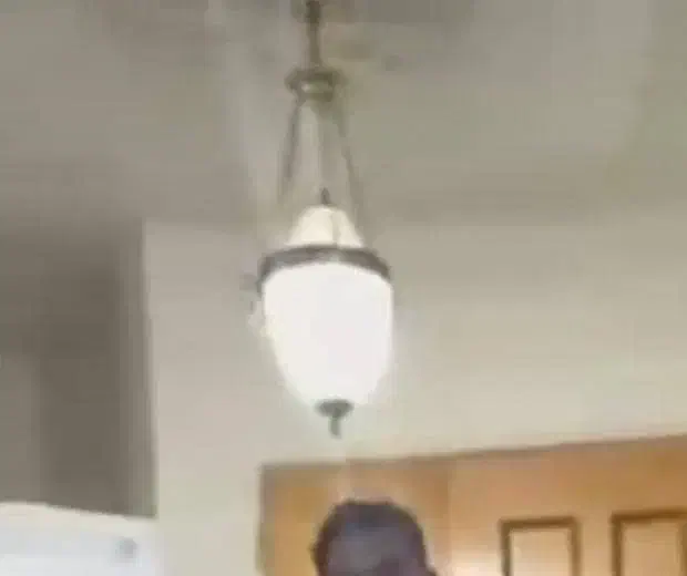 لوستر طلایی|لوستر و چراغ آویز|شیراز, شهرک گلستان|دیوار