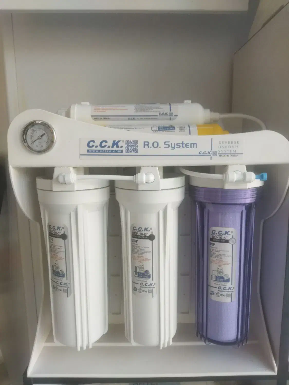 تعمیرات و نصب انواع آب شیرین کن خانگی نیمه صنعتی|آبسردکن و تصفیه آب|قم, آزادگان|دیوار