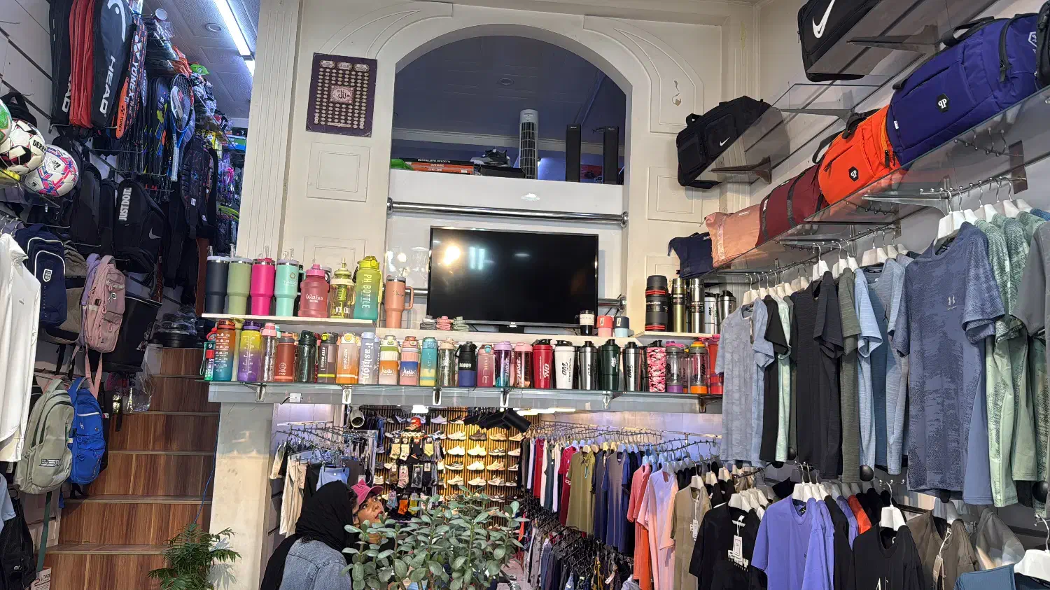 همکار خانم|استخدام بازاریابی و فروش|تهران, تهرانپارس جنوبی|دیوار