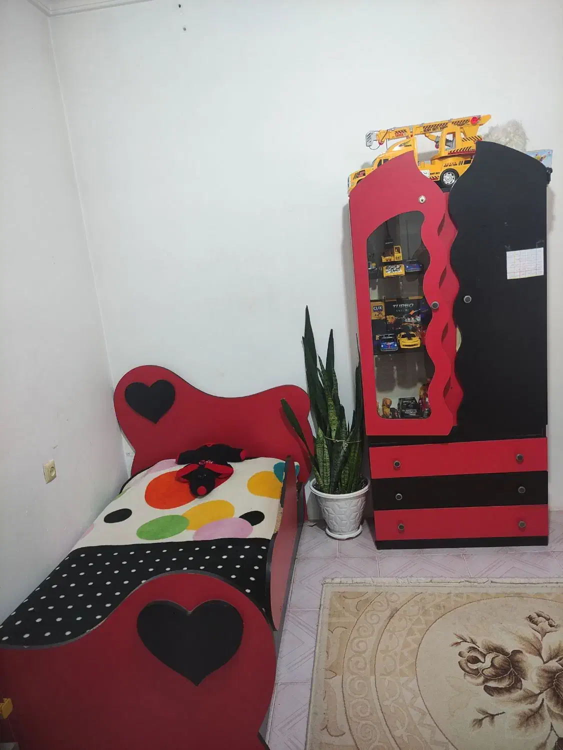 تخت و کمد کودکان|تخت و صندلی بچه|بابل, |دیوار