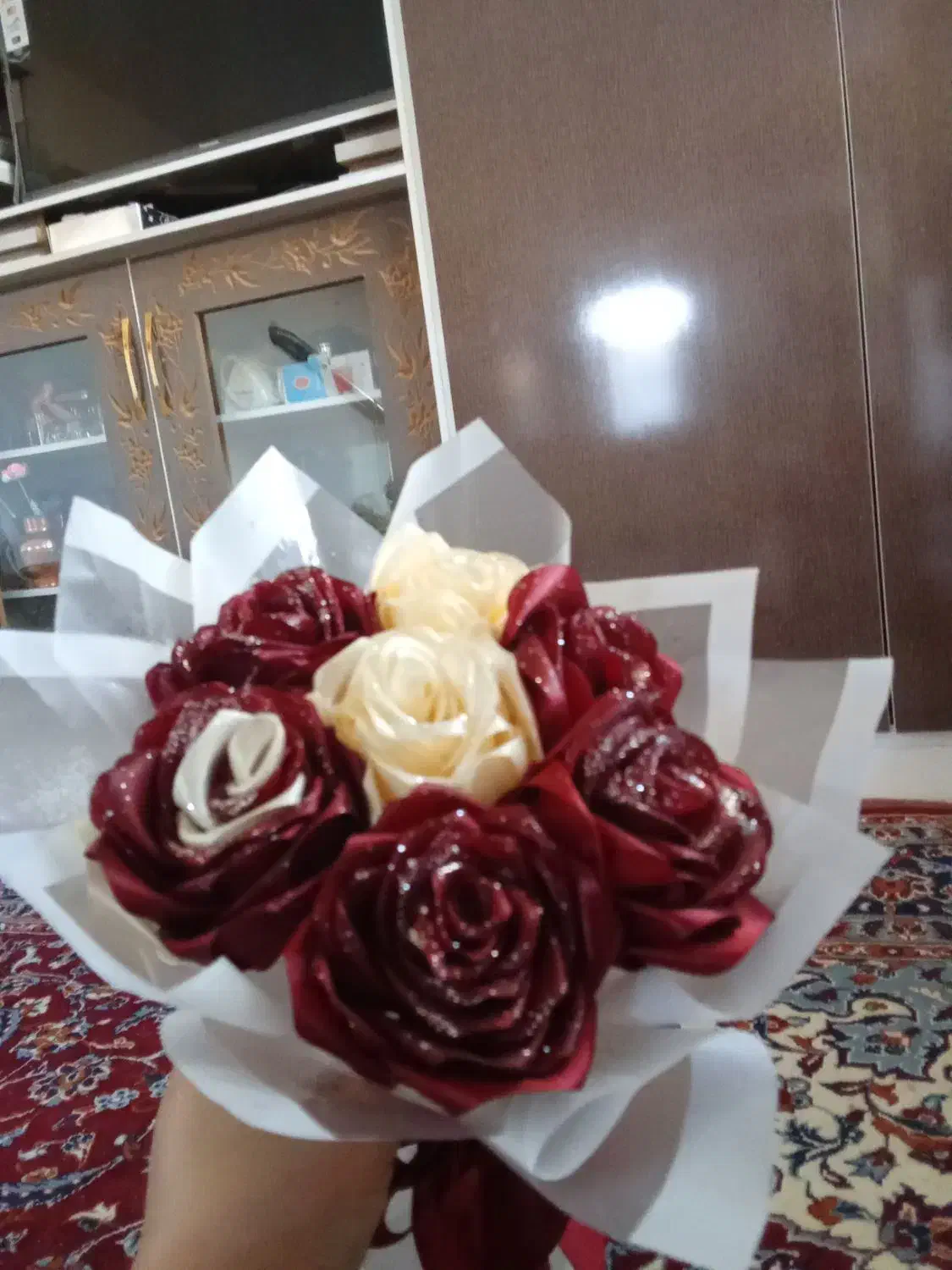 سه تا دسته گل رز|گل مصنوعی|ایجرود, |دیوار