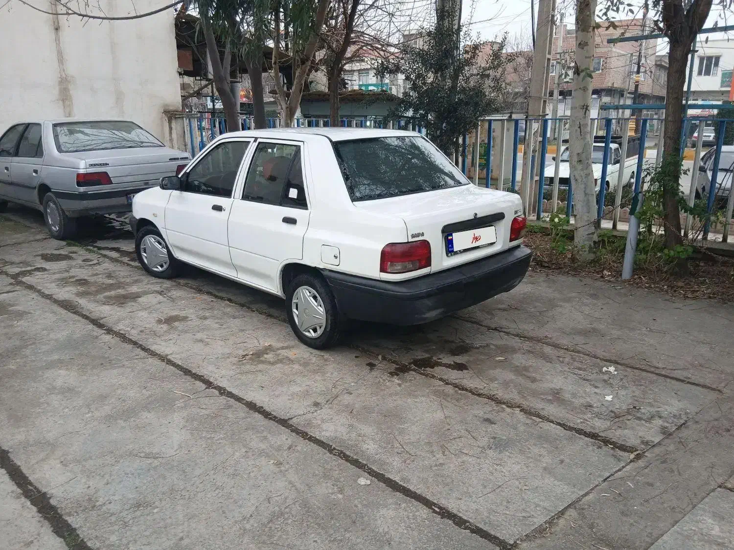 پراید مدل ۹۸ سفید|خودرو سواری و وانت|گنبد کاووس, |دیوار