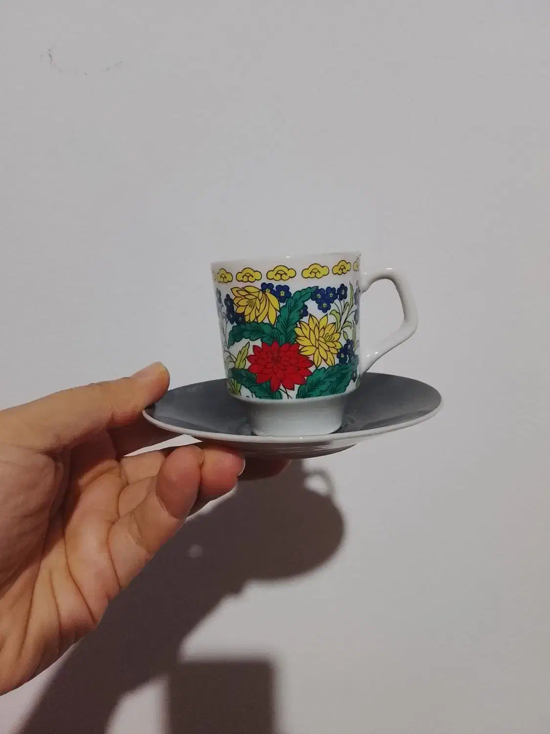 ظرف قدیمی سرویس صبحانه خوری|کلکسیون اشیاء عتیقه|ساری, |دیوار