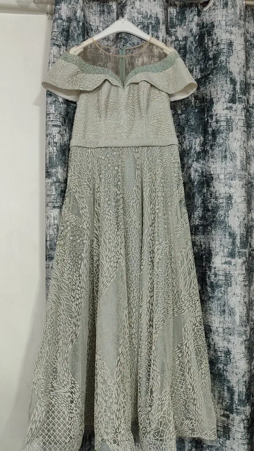 لباس مجلسی|لباس|دامغان, |دیوار