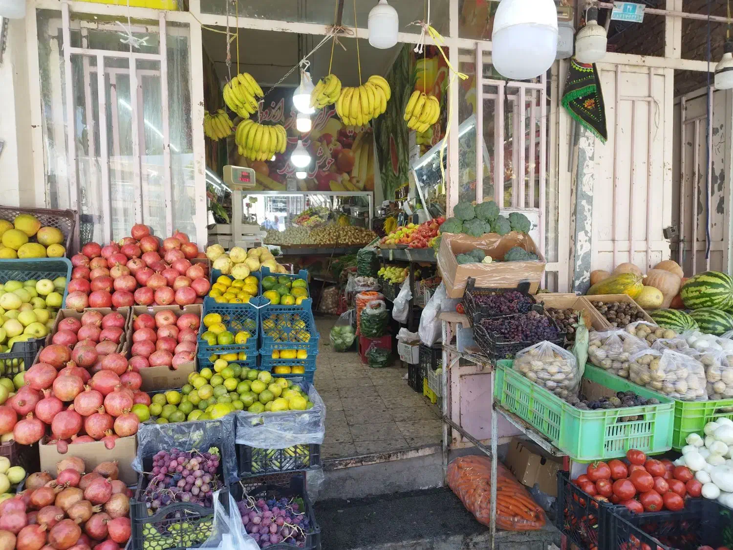 ملک تجاری|فروش مغازه و غرفه|بروجن, |دیوار