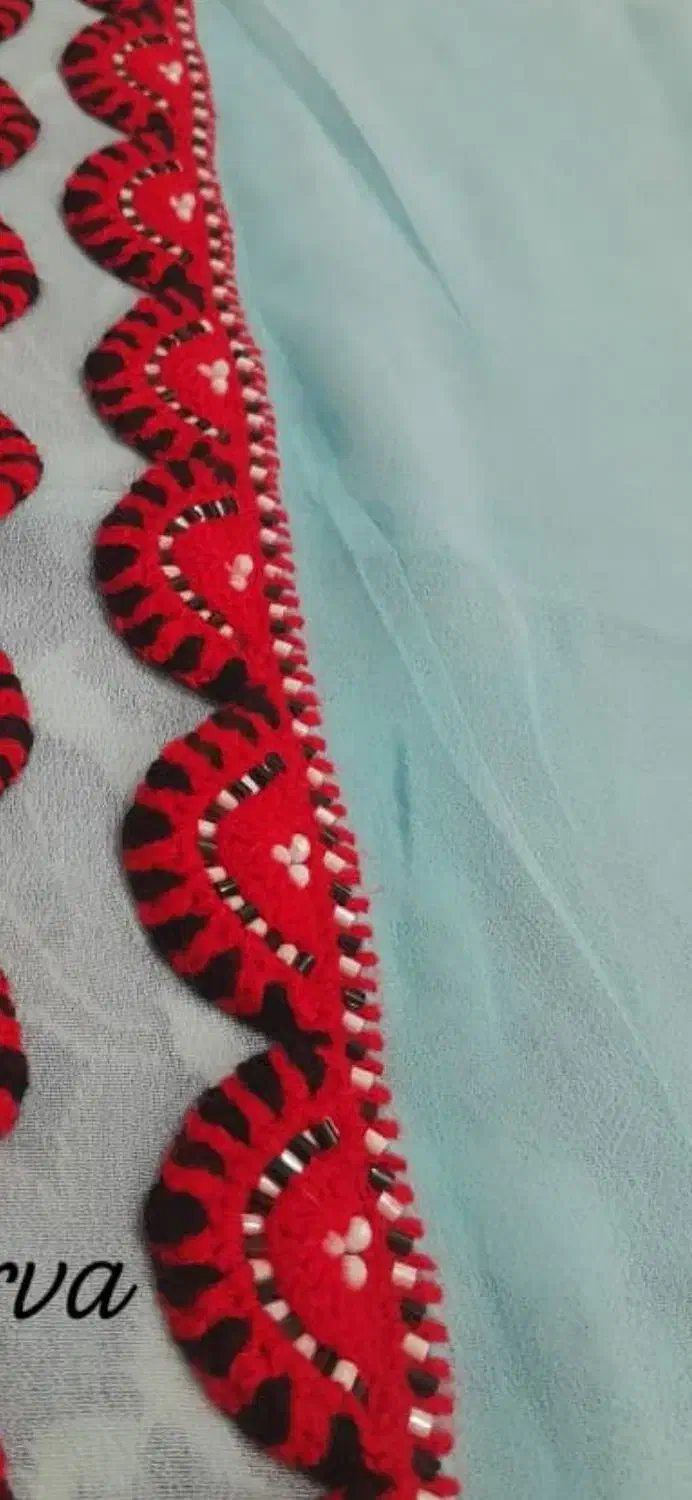 کوریشی اینه|لباس|سرباز, |دیوار