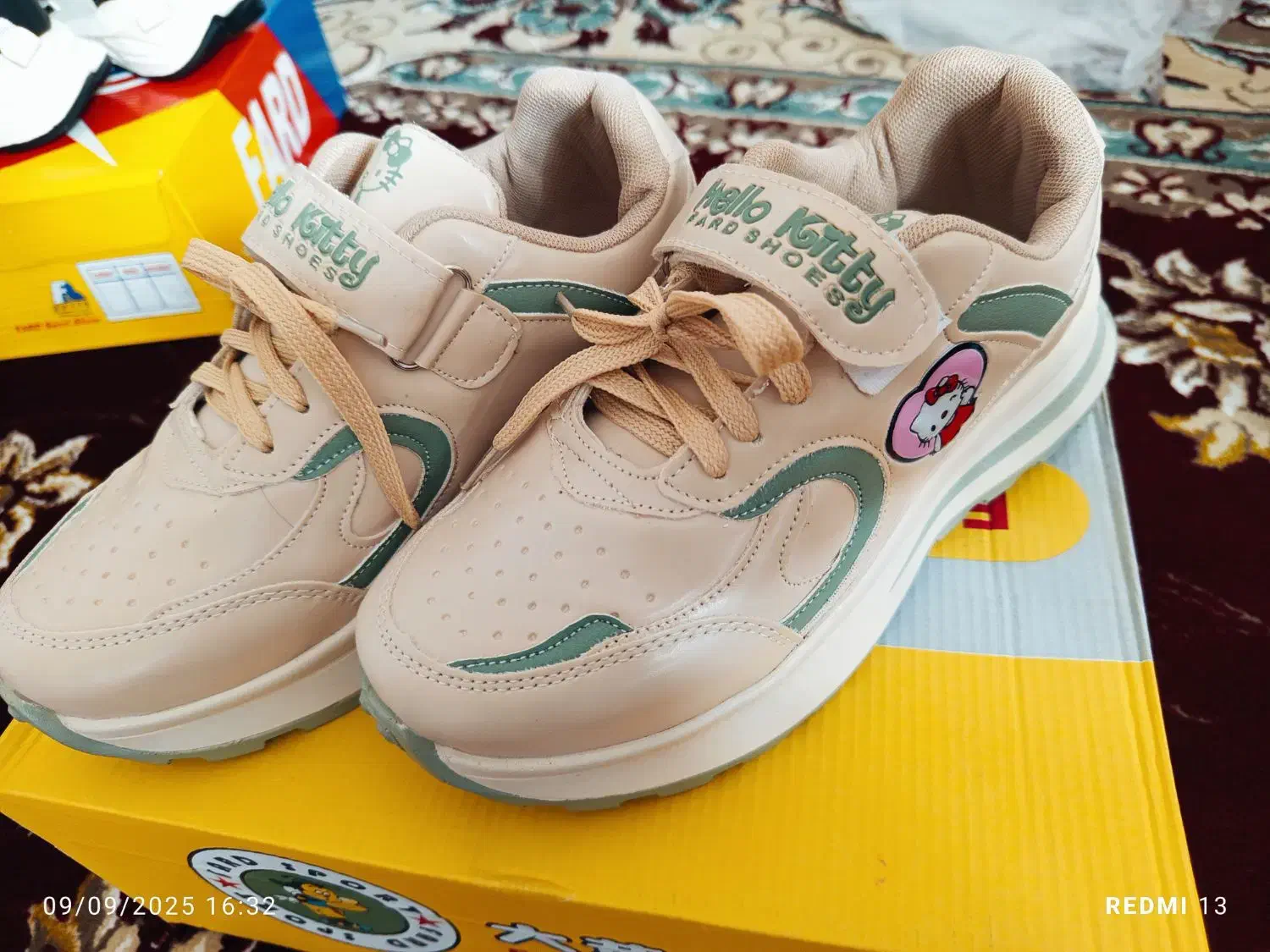 کفش|کیف، کفش، کمربند|مهران (ایلام), |دیوار