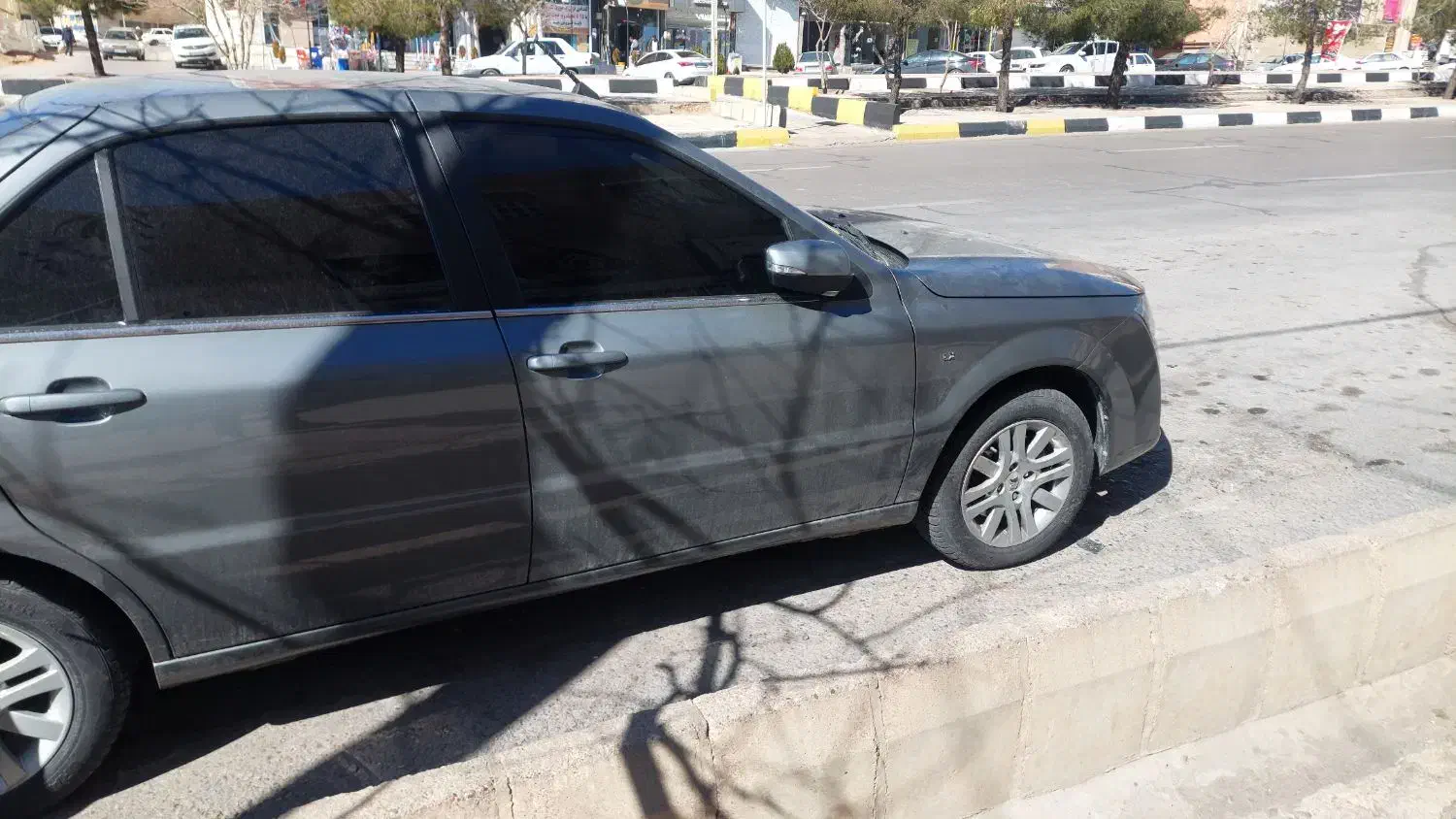 دنا مدل ۹۸ با رینگ صلیبی شرکتی آینه برقی|خودرو سواری و وانت|شیراز, غدیر شمالی|دیوار