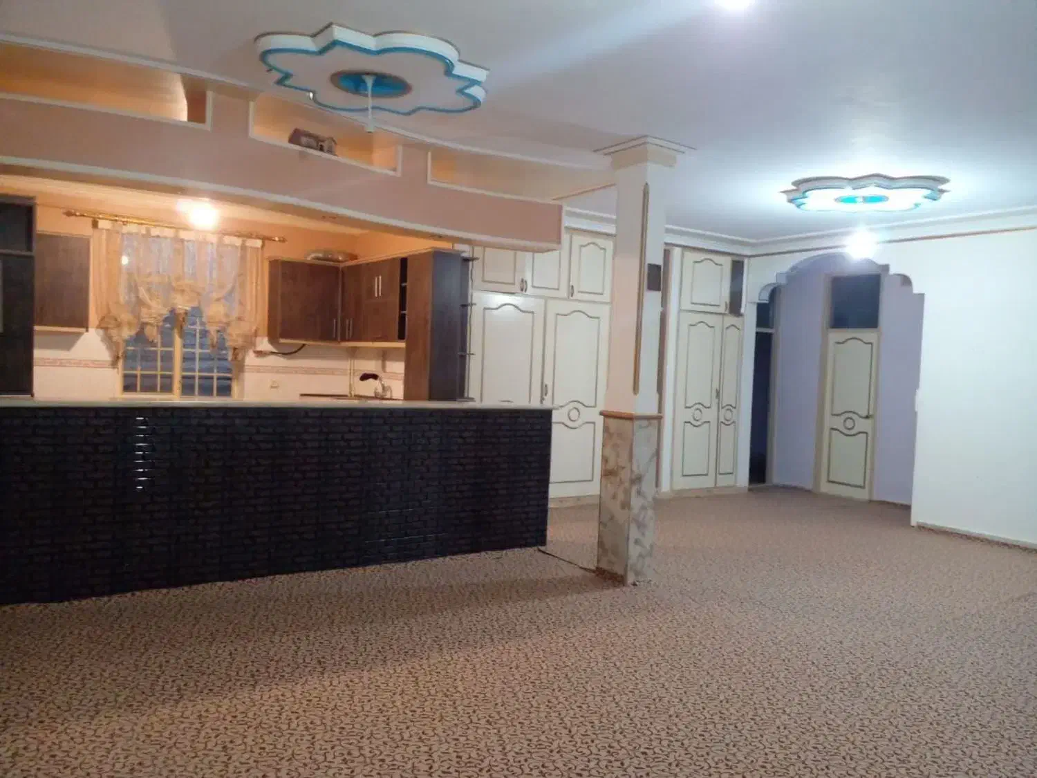 فروش واحد مسکونی و تجاری به متراژ ۲۴۰|فروش خانه و ویلا|ماهنشان, |دیوار